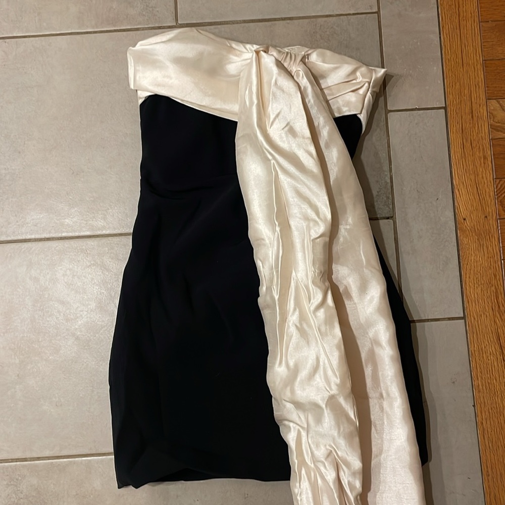House of CB Jana Giant Bow Strapless Mini Cocktail Dress - Picture 11 of 14